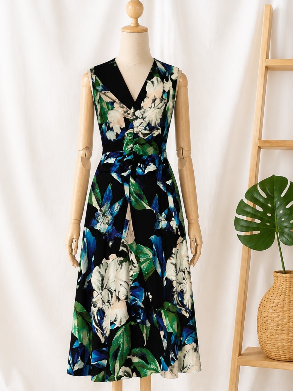 WHBM Floral Ruched Front V-Neck Midi Dress Black Blue Cap Sleeve M - Picture 3 of 10